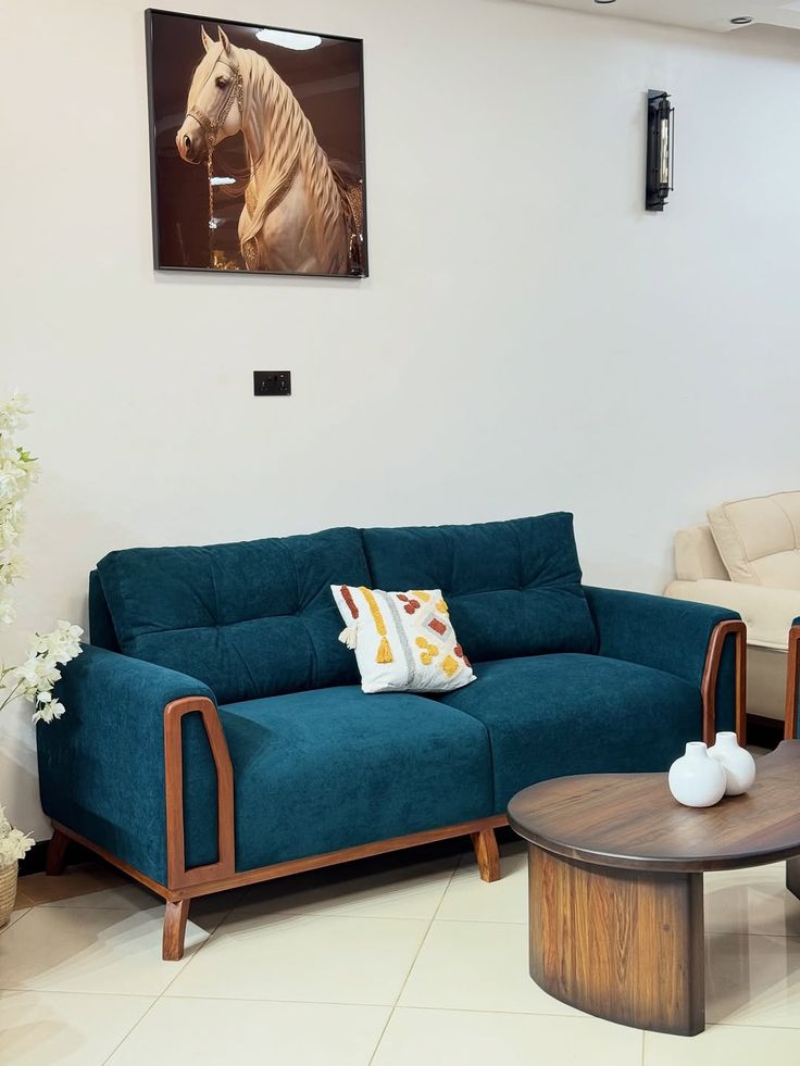 0cb71e0baae1064769313676dbed148e.jpg sofa001 - Image 1