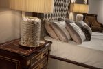 BED010 - Image 4